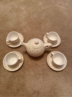 Cream Polka Dot Ceramic Teapot and Cup Set - 5-Piece